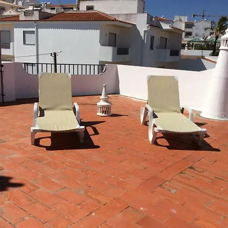 Goncalves T2-vista Mar