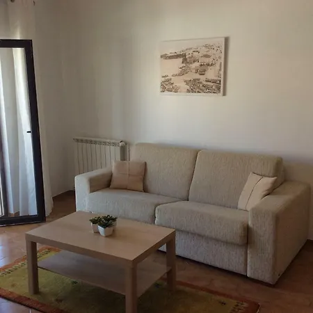 Apartment Goncalves T2-vista Mar